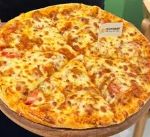 Classic Italian Meat Sauce Pizza
