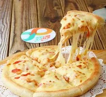 Yogurt Cheese Fruit Pizza