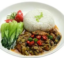 Old Jar Sichuan Pickled Cabbage Chicken Rice