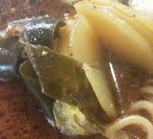 Braised Wide Rice Noodles with Cornmeal Strips