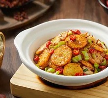 Potato Slices in Clay Pot