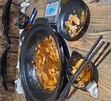 Small Pot of Tendon and Brain Meat