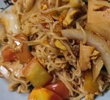 Stir-Fried Instant Noodles