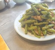 Bean Flower with Clams