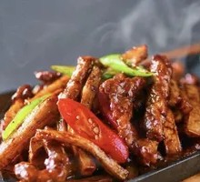 Black Pepper Beef with King Oyster Mushroom
