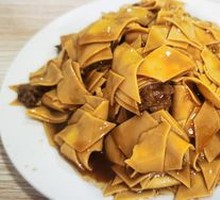 Stir-fried Tofu Sheets with Meat