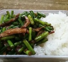 Shredded Pork with Garlic Shoots Rice