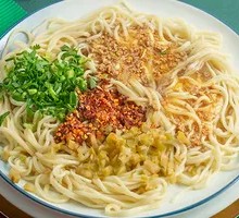 Spicy minced meat noodles
