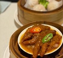 Hundred-Sauce Steamed Chicken Feet
