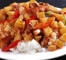 Braised Pork with Potatoes Rice