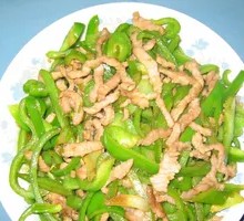 Stir-fried Pork Shreds with Green Pepper Strips