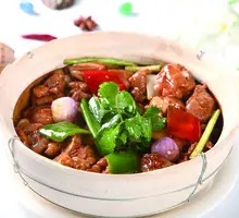 Clay Pot Chicken with Enoki Mushrooms