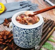 Braised Pig's Stomach with Dried Mushrooms and Lotus Seeds