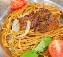 Black Pepper Beef Noodles