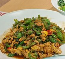 Chopped Pepper and Egg Stir-fry