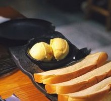 Bread Ice Cream