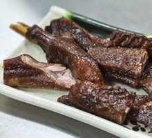 Lion Head Goose Wings