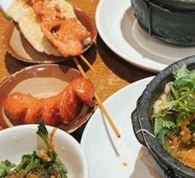 Sizzling Pork and Potato Noodles in Clay Pot