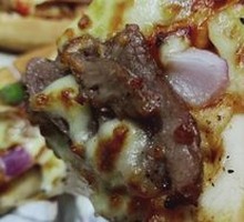 Individual American Black Pepper Beef Pizza