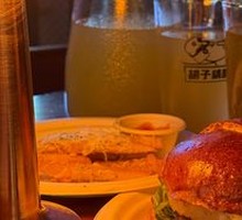 Hawaiian Pineapple Burger