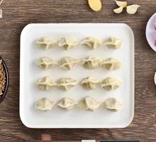 Handmade Shepherd's Purse Pork Dumplings