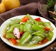 Stir-Fried Loofah