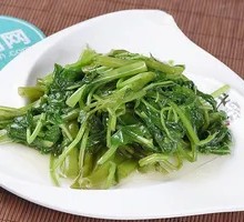Stir-fried Water Spinach with Garlic