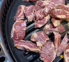Charcoal-grilled fatty edge