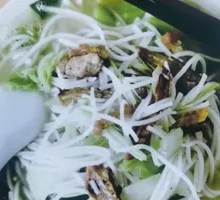 Duck Soup with Cooked Fish and Rice Noodles