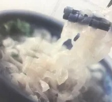 Golden Hair Noodle with Pork Slices