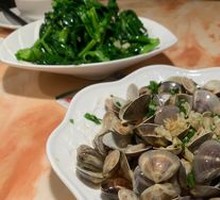 Scallion Oil Triangle Clams