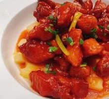 Pork with Shrimp-stuffed Lotus Seeds