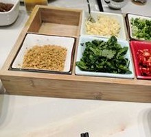 Adu's Signature Satay Sauce with Five-Color Condiment Dishes