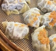 Purple Seaweed and Pork Steamed Dumplings