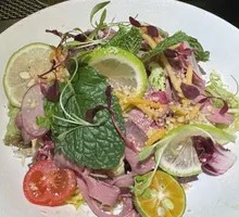 泰式牛肉沙拉