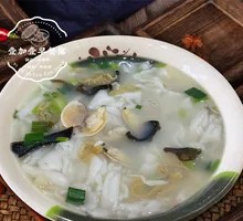 Lianjiang Seafood Potage with Rice Noodles
