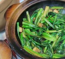 Pork Lard Crumbs Stir-fried with Chinese Broccoli