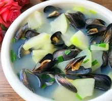 Clam and Winter Melon Soup