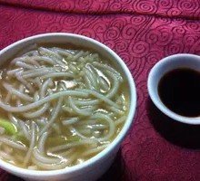 Fanyu Duck with Rice Noodles