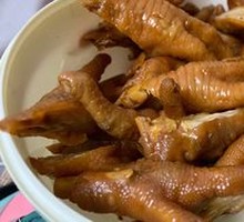Red Whole Chicken Feet
