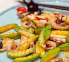 Emerald Sauce Stir-fried Octopus