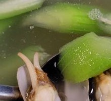 Cucumber and Razor Clam Soup