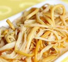 Stewed Golden Needle Mushrooms in Oil