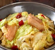Spicy Stir-Fried Cabbage