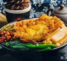 Signature Fried Egg Luosifen