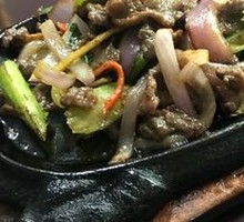 Grilled Beef on Iron Plate