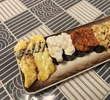 Flavorful Snail Roll Sushi