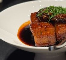 Black Truffle Black Pork with Fresh Abalone