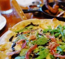 Black Truffle Air-Dried Ham Pizza
