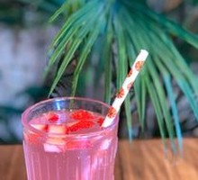 Strawberry Sparkling Water